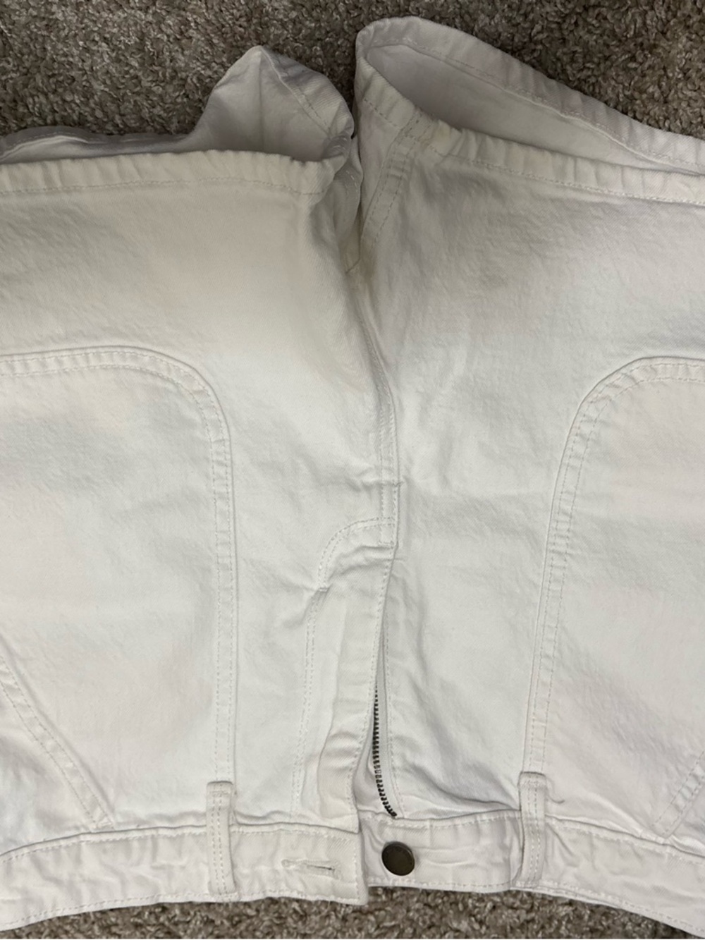 White Zipper Front Denim Skirt
